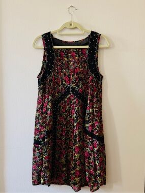 Floral Sleeveless Shift Dress - Pink/Black